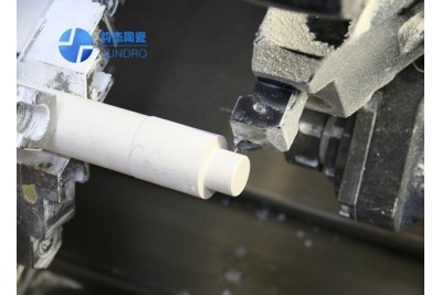 数控CNC机床加工陶瓷的方法